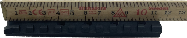 mit 4 Löchern