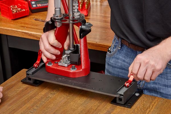 RELOADING TOOLS HORNADY QUICK DETACH UNIVERSAL MOUNTING PLATE ASSEMBLY | Waffen Glauser AG